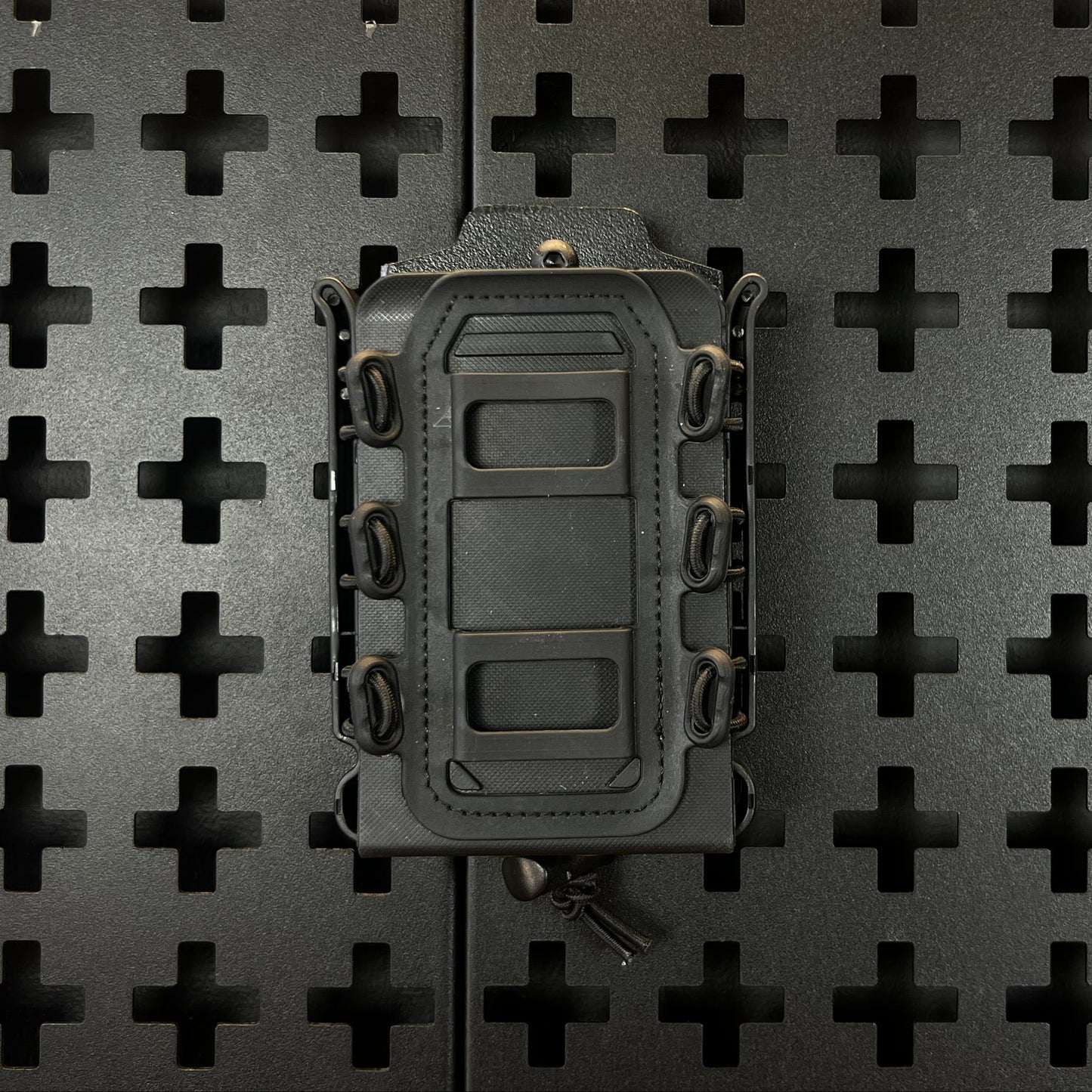 Fortress Series – Single Assault Rifle Magazine Holder | Slimline