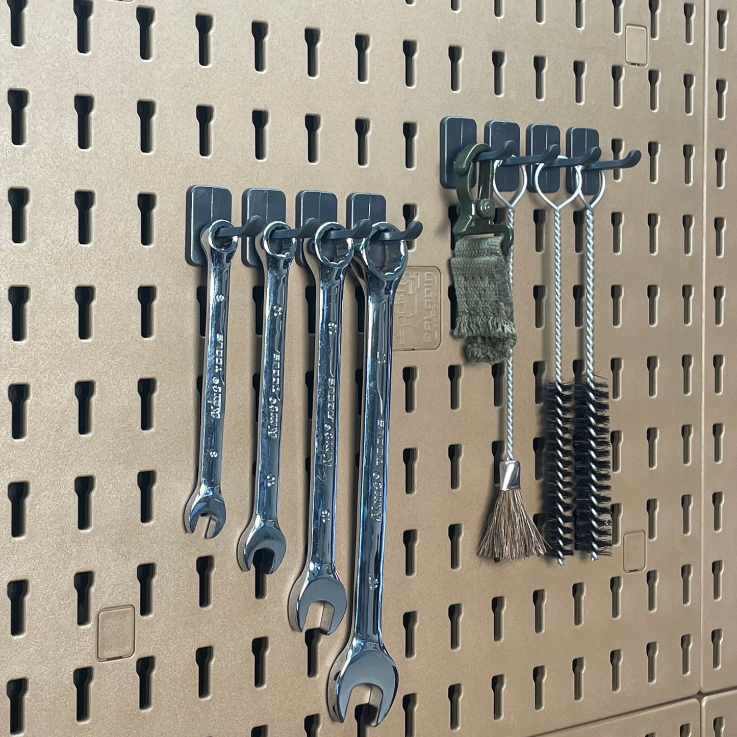 Sentinel Series – Utility Hook | Small x 8