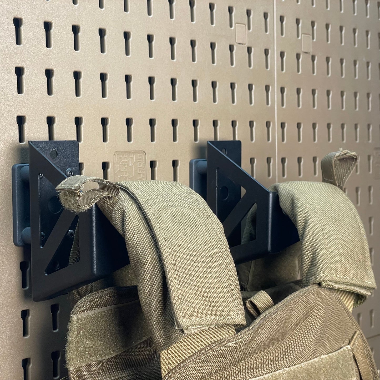 Sentinel Series – Plate carrier hanger (set of 2)