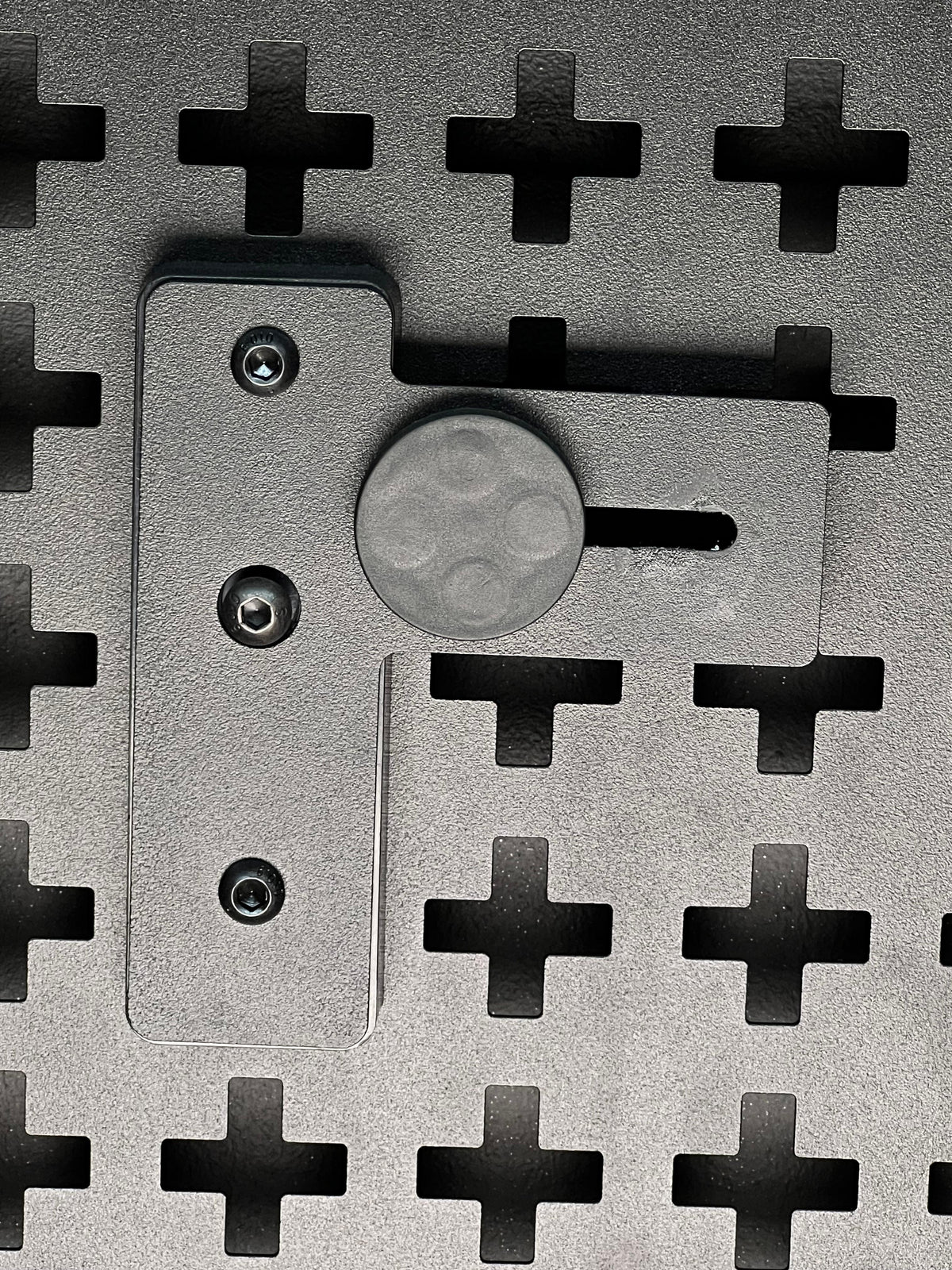 Fortress Series – Magnetic Utility Rail | Short