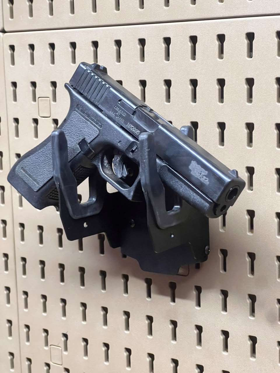 Sentinel Series – Handgun Hanger | MK 2